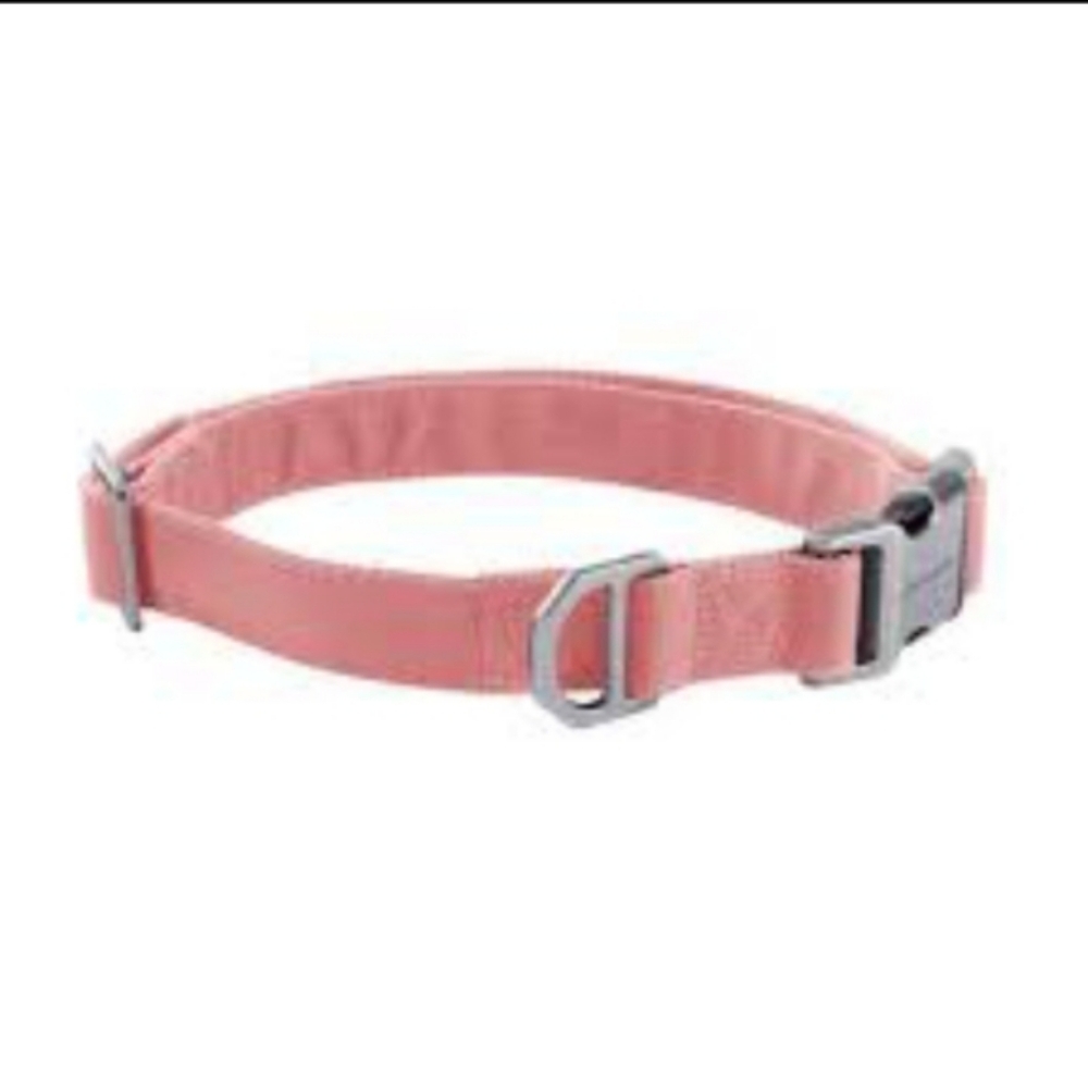 NWT • CARHARTT Field Dog Collar in Rose Tint (Size MEDIUM)
